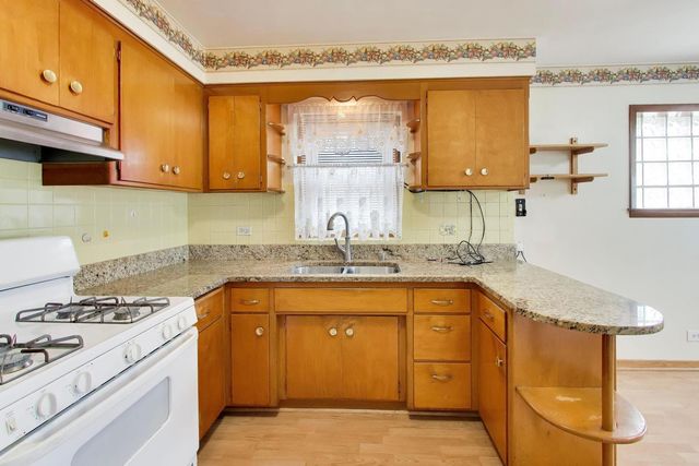 7300 W Bryn Mawr Avenue, Chicago, IL 60631