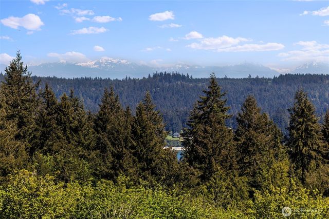 16214 Bay Ridge Drive NW, Poulsbo, WA 98370