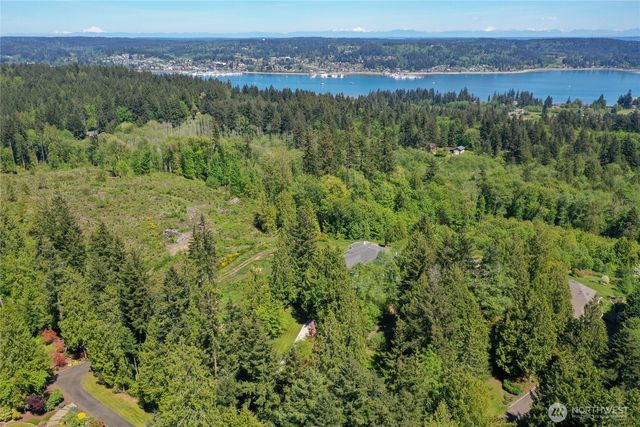 16214 Bay Ridge Drive NW, Poulsbo, WA 98370