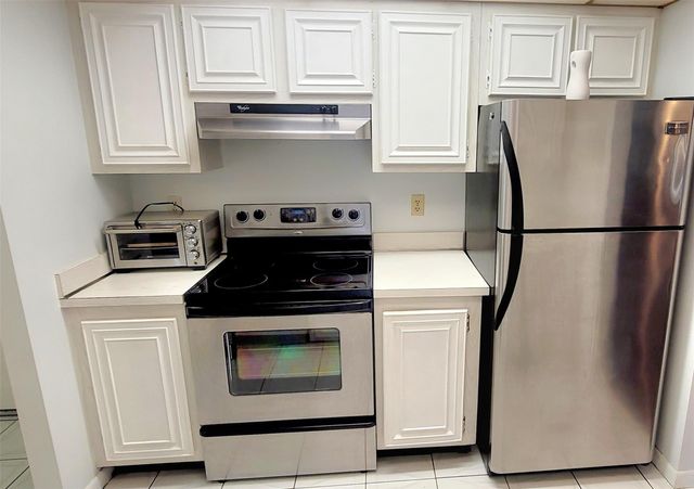 1009 N Ocean Boulevard 411, Pompano Beach, FL 33062