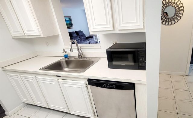 1009 N Ocean Boulevard 411, Pompano Beach, FL 33062