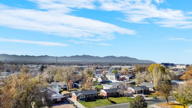 5534 S SPURRIER RD, Murray, UT 84107