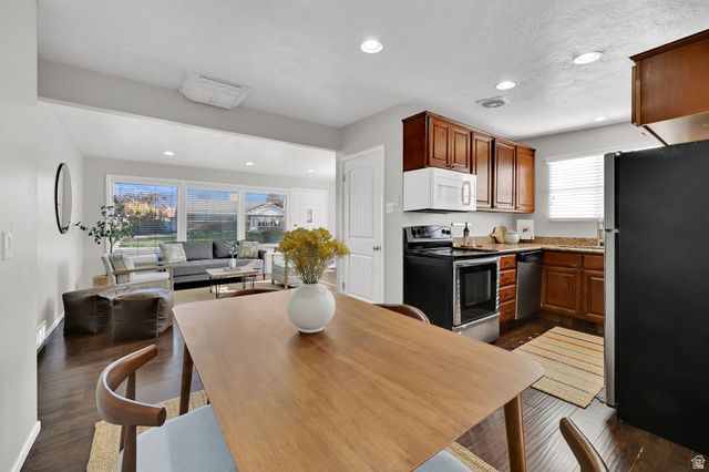 5534 S SPURRIER RD, Murray, UT 84107