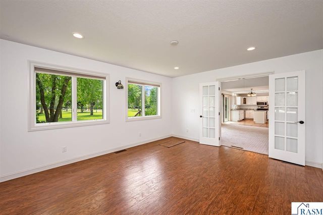 2326 Snowbird Lane, North Mankato, MN 56003