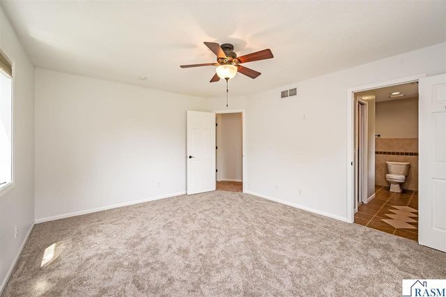 2326 Snowbird Lane, North Mankato, MN 56003