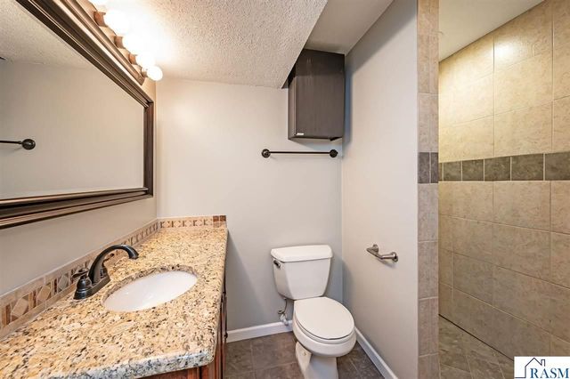 2326 Snowbird Lane, North Mankato, MN 56003