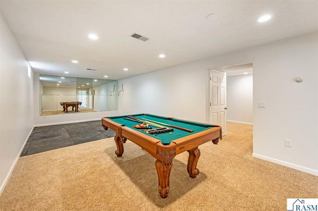 2326 Snowbird Lane, North Mankato, MN 56003