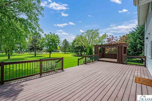 2326 Snowbird Lane, North Mankato, MN 56003