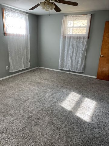 702 Lookout Ave, Charleroi Boro, PA 15022