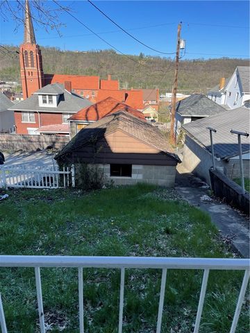 702 Lookout Ave, Charleroi Boro, PA 15022