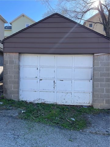 702 Lookout Ave, Charleroi Boro, PA 15022