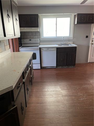 702 Lookout Ave, Charleroi Boro, PA 15022