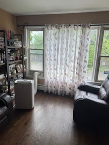 8825 S Cottage Grove Avenue, Chicago, IL 60619