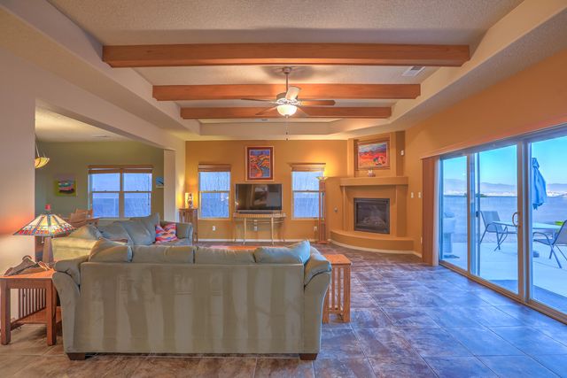 8904 Desert Rain Road NW, Albuquerque, NM 87120