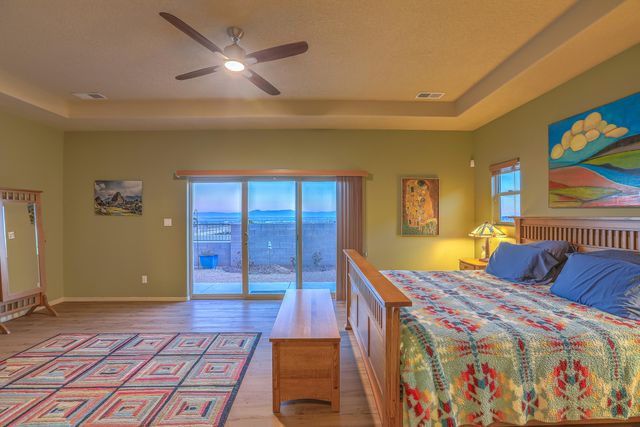 8904 Desert Rain Road NW, Albuquerque, NM 87120