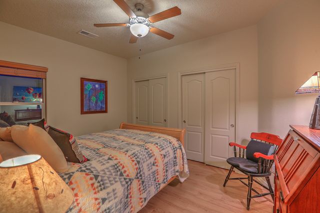 8904 Desert Rain Road NW, Albuquerque, NM 87120