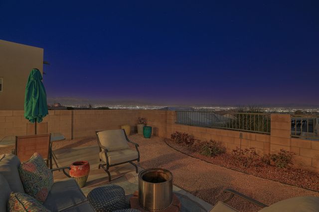 8904 Desert Rain Road NW, Albuquerque, NM 87120