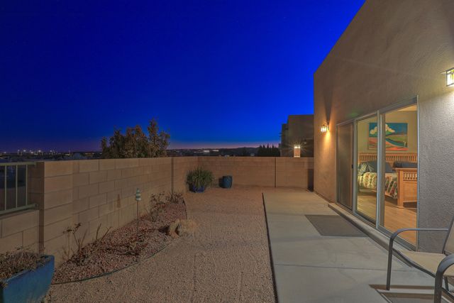 8904 Desert Rain Road NW, Albuquerque, NM 87120