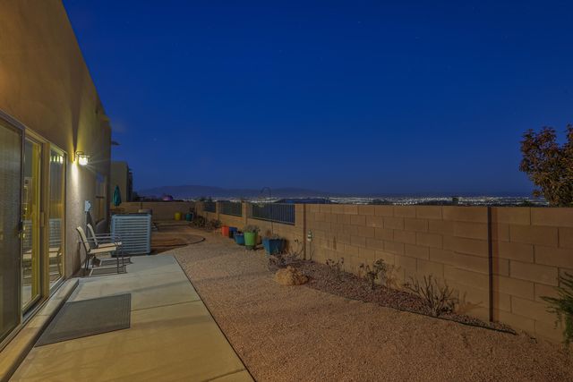 8904 Desert Rain Road NW, Albuquerque, NM 87120