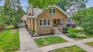 320 Allen Avenue, West Chicago, IL 60185