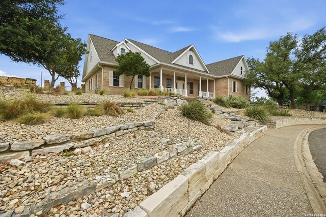2003 VISTA RIDGE DR, Kerrville, TX 78028