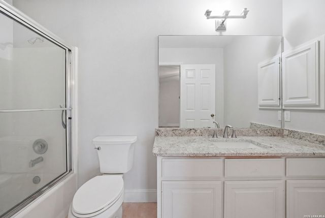 2003 VISTA RIDGE DR, Kerrville, TX 78028