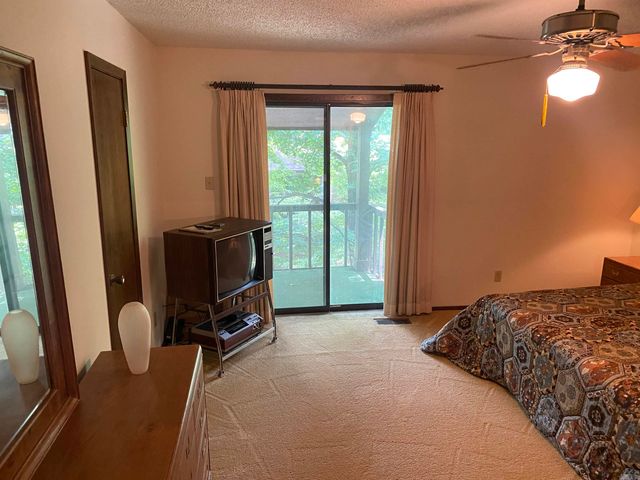 2315 Lakeshore Dr Unit J4, Hot Springs, AR 71913