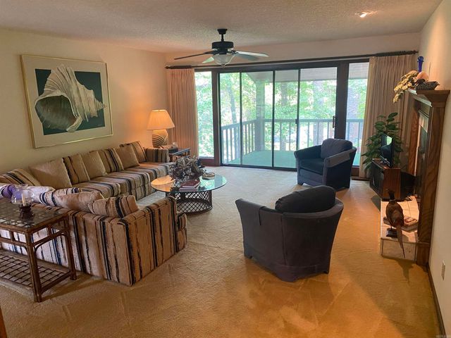 2315 Lakeshore Dr Unit J4, Hot Springs, AR 71913
