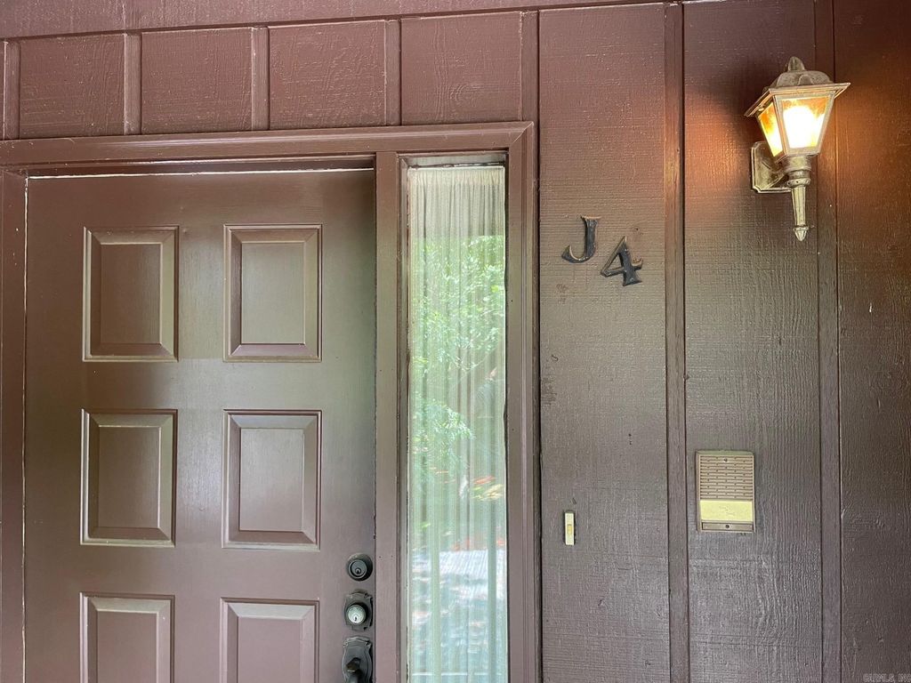 2315 Lakeshore Dr Unit J4, Hot Springs, AR 71913