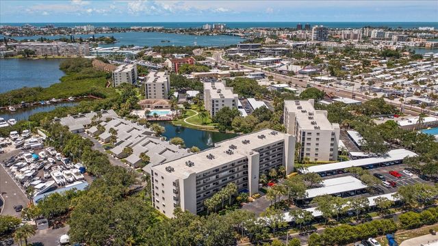 1316 PASADENA AVENUE S 104, South Pasadena, FL 33707