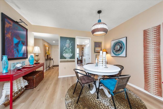 1316 PASADENA AVENUE S 104, South Pasadena, FL 33707