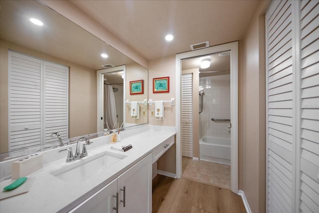 1316 PASADENA AVENUE S 104, South Pasadena, FL 33707