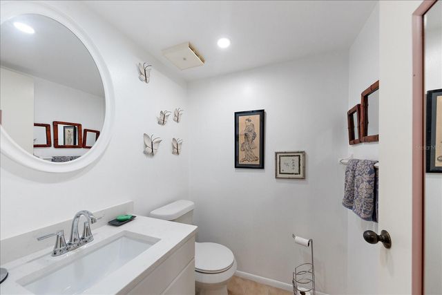 1316 PASADENA AVENUE S 104, South Pasadena, FL 33707