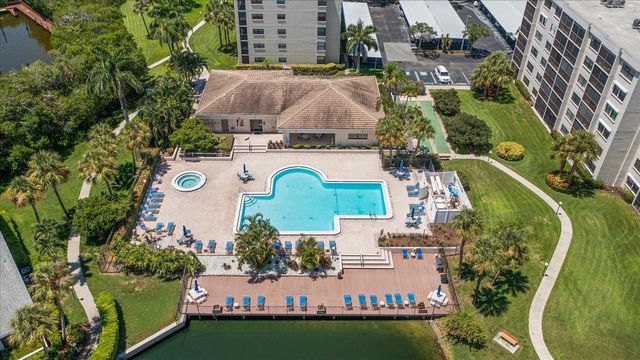 1316 PASADENA AVENUE S 104, South Pasadena, FL 33707