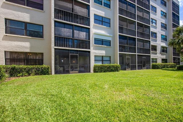 1316 PASADENA AVENUE S 104, South Pasadena, FL 33707