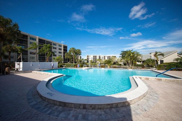 1316 PASADENA AVENUE S 104, South Pasadena, FL 33707