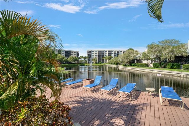 1316 PASADENA AVENUE S 104, South Pasadena, FL 33707