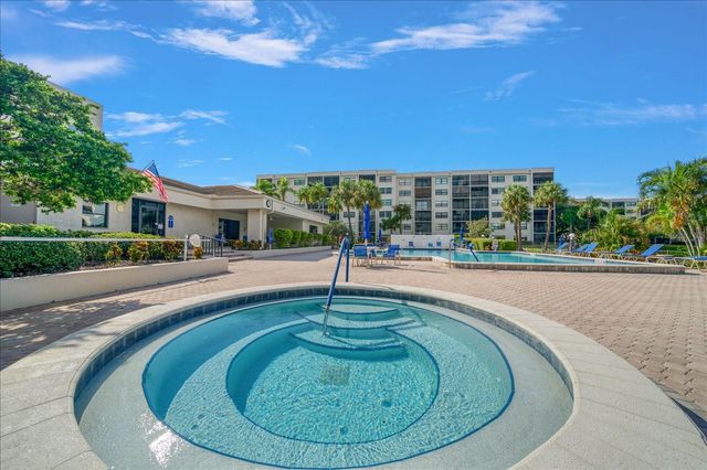 1316 PASADENA AVENUE S 104, South Pasadena, FL 33707