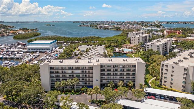 1316 PASADENA AVENUE S 104, South Pasadena, FL 33707