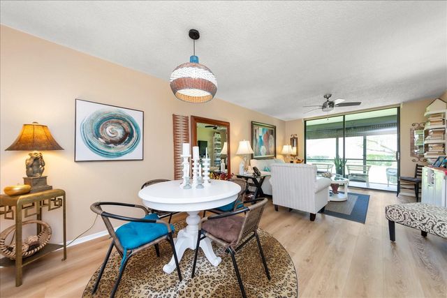 1316 PASADENA AVENUE S 104, South Pasadena, FL 33707