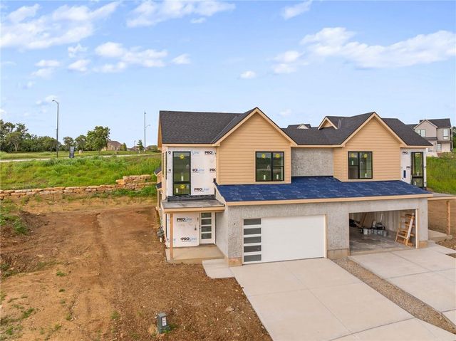 17806 W 96th Street, Lenexa, KS 66219