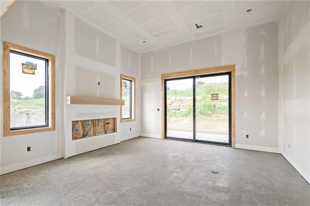 17806 W 96th Street, Lenexa, KS 66219