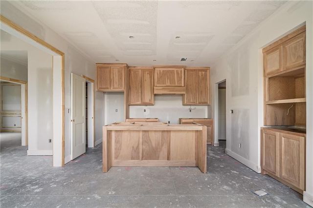 17806 W 96th Street, Lenexa, KS 66219