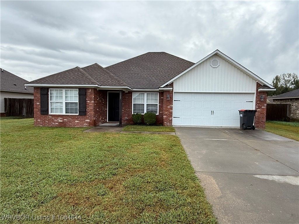 1322 Riley Circle, Alma, AR 72921
