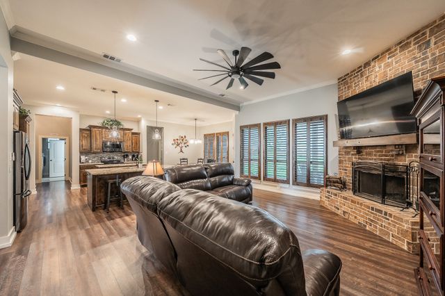 12305 Metz Road, Sanger, TX 76266