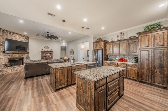 12305 Metz Road, Sanger, TX 76266
