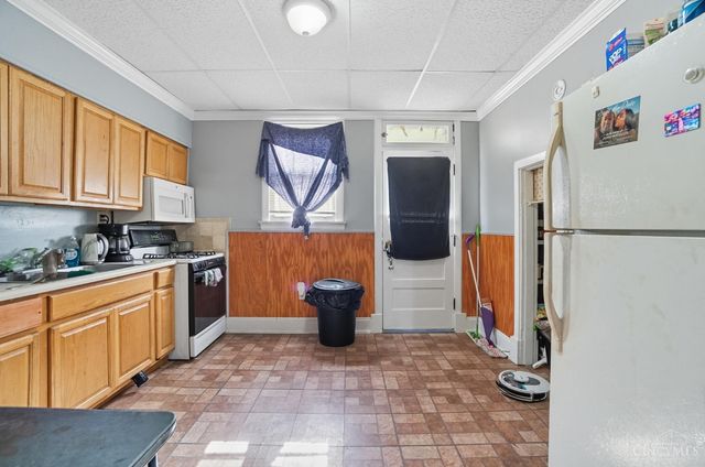 4614 Midland Avenue, Cincinnati, OH 45205