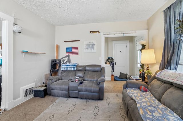 4614 Midland Avenue, Cincinnati, OH 45205