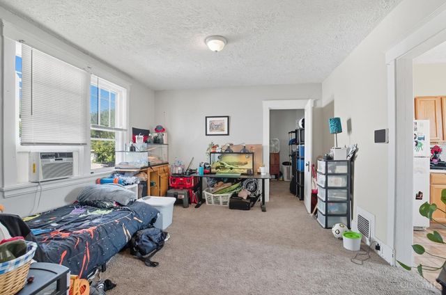 4614 Midland Avenue, Cincinnati, OH 45205