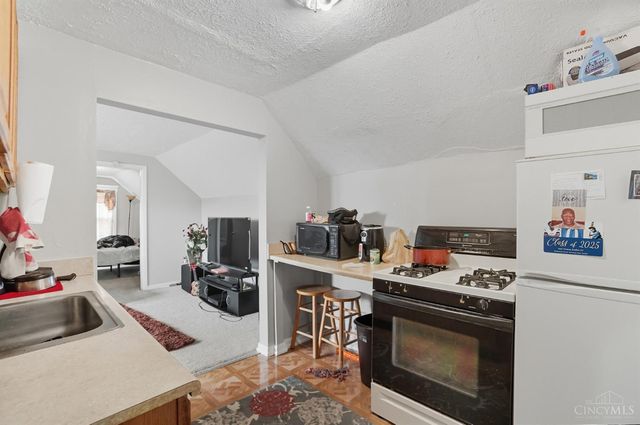 4614 Midland Avenue, Cincinnati, OH 45205